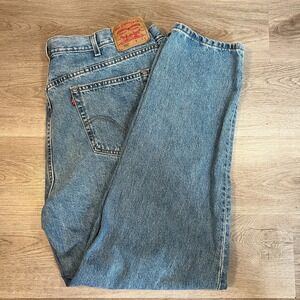 Vintage Levis 550 Light‎ Wash Relaxed Fit Denim Jeans Mens 42x31